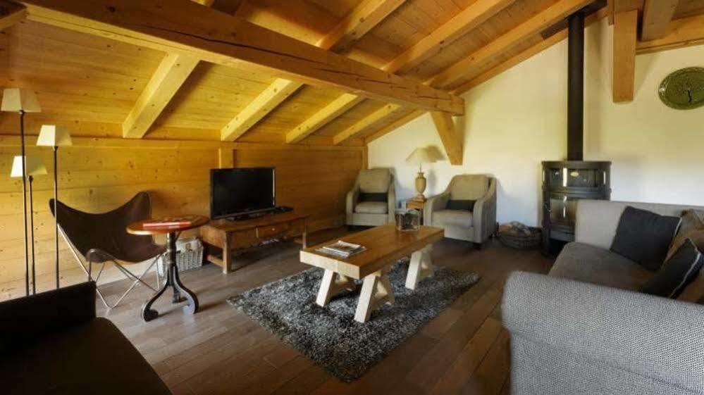 Location Chalet Et Appartement - Emmanuel Renaut เมอแฌฟ ภายนอก รูปภาพ